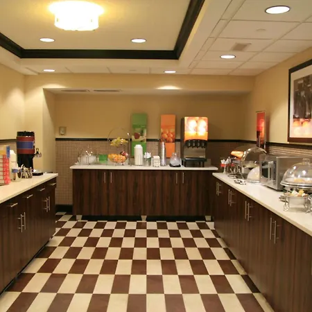 Hampton Inn Olive Branch-2